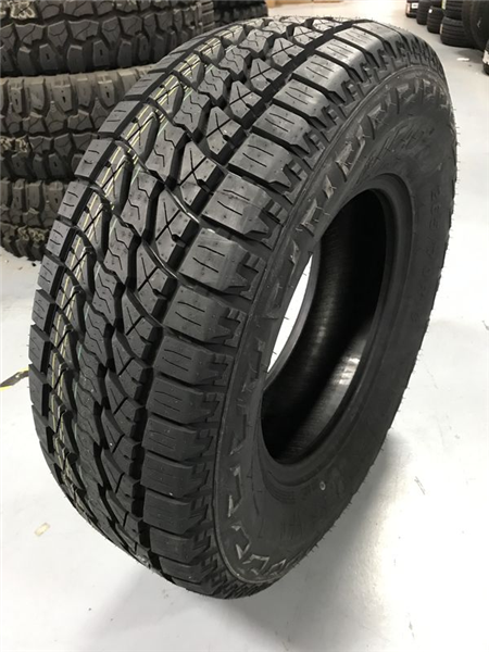 LEAO - 285-70-17 LEAO LIONSPORT A/T 117T